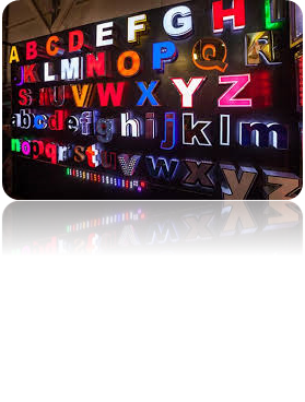 حروف های رنگارنگ در ساخت تابلو چلنیوم